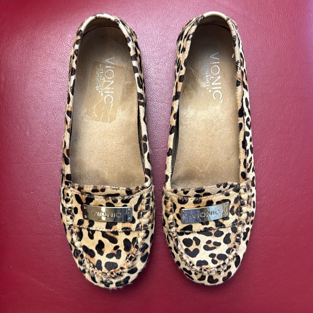 Vionic Leopard Print Flats